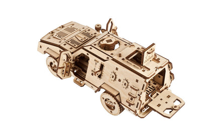 UGEARS DOZOR-B COMBAT VEHICLE